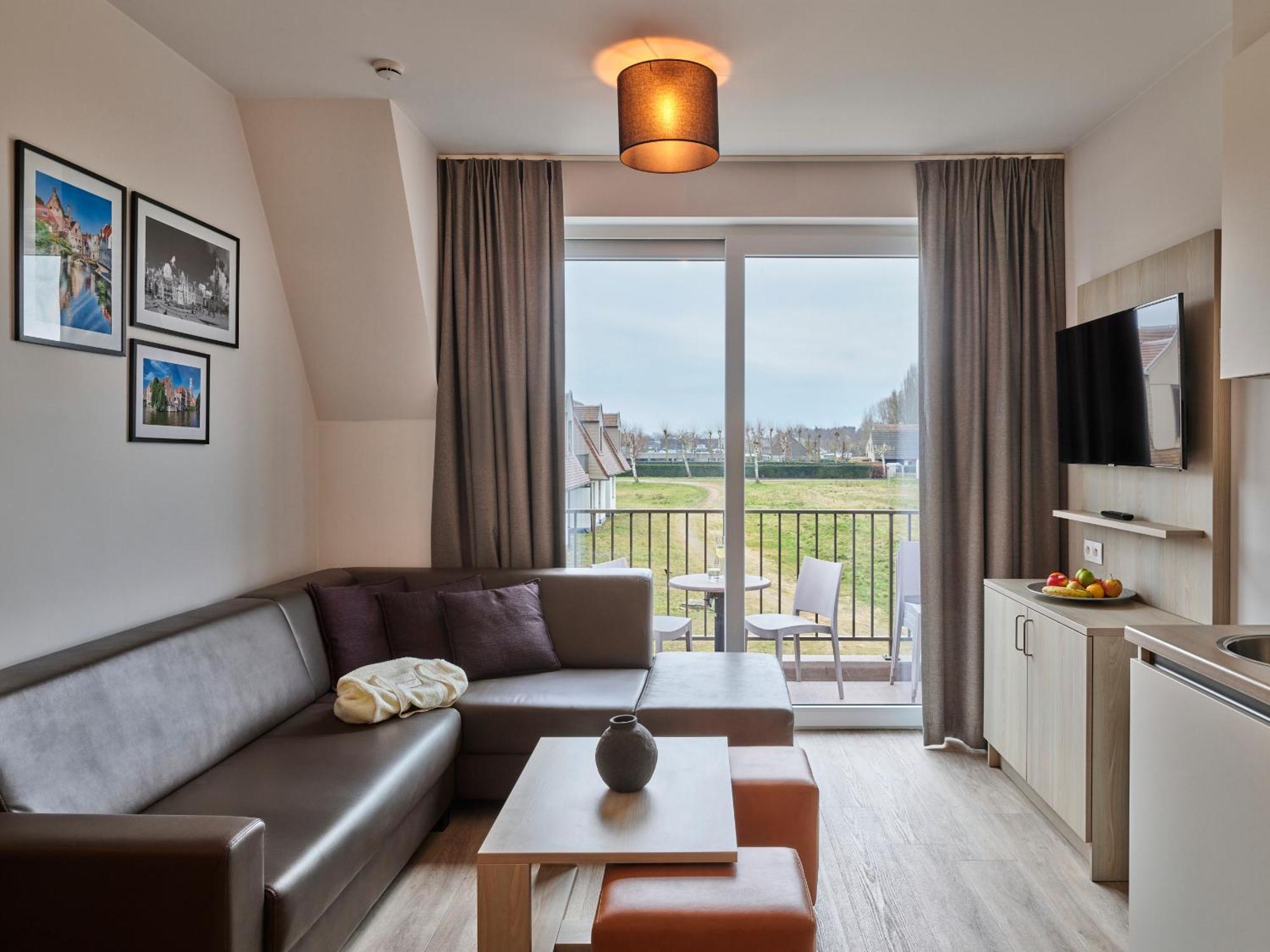 Holiday Suites Jabbeke - Klein Strand Exterior photo