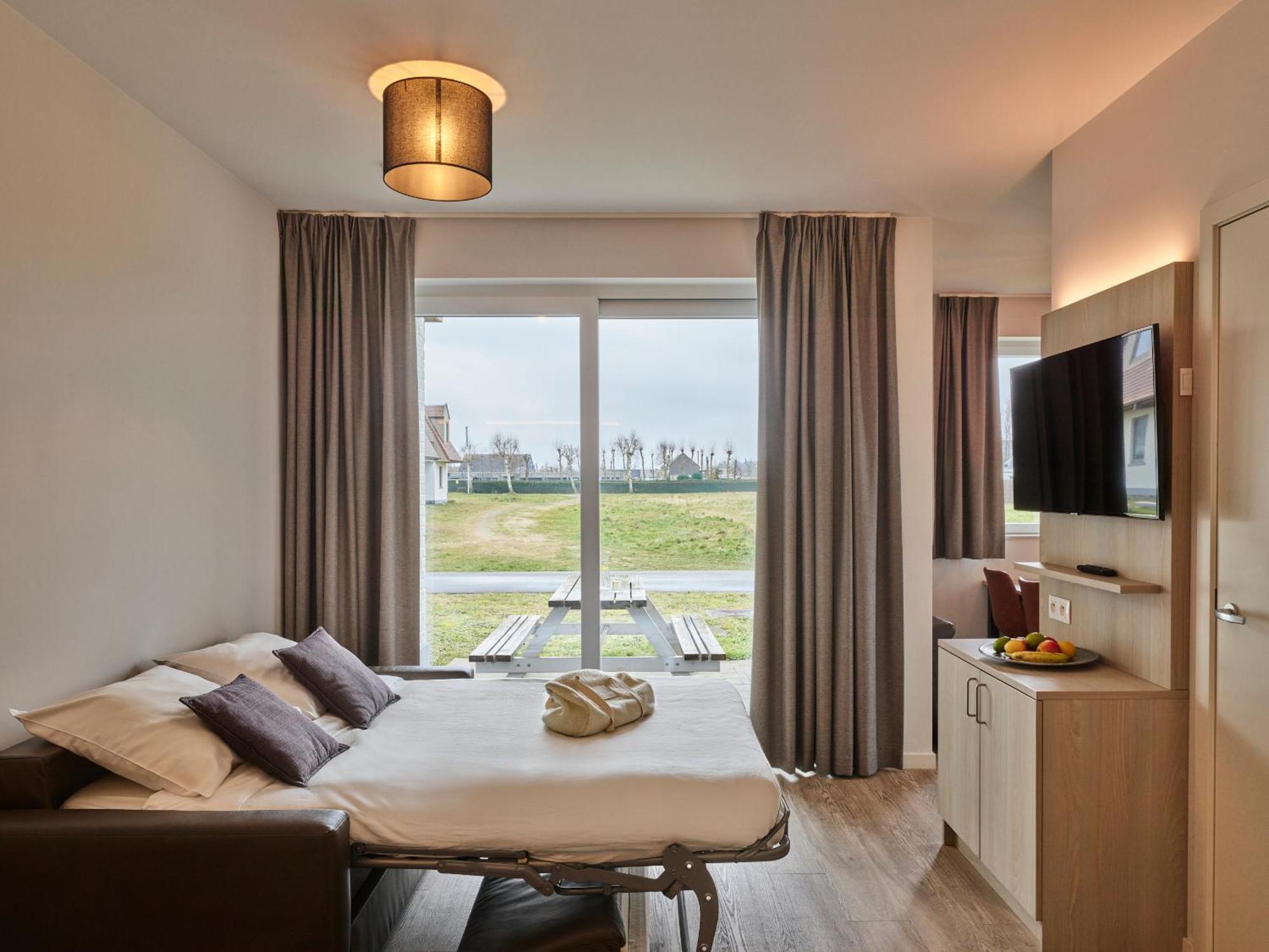 Holiday Suites Jabbeke - Klein Strand Exterior photo